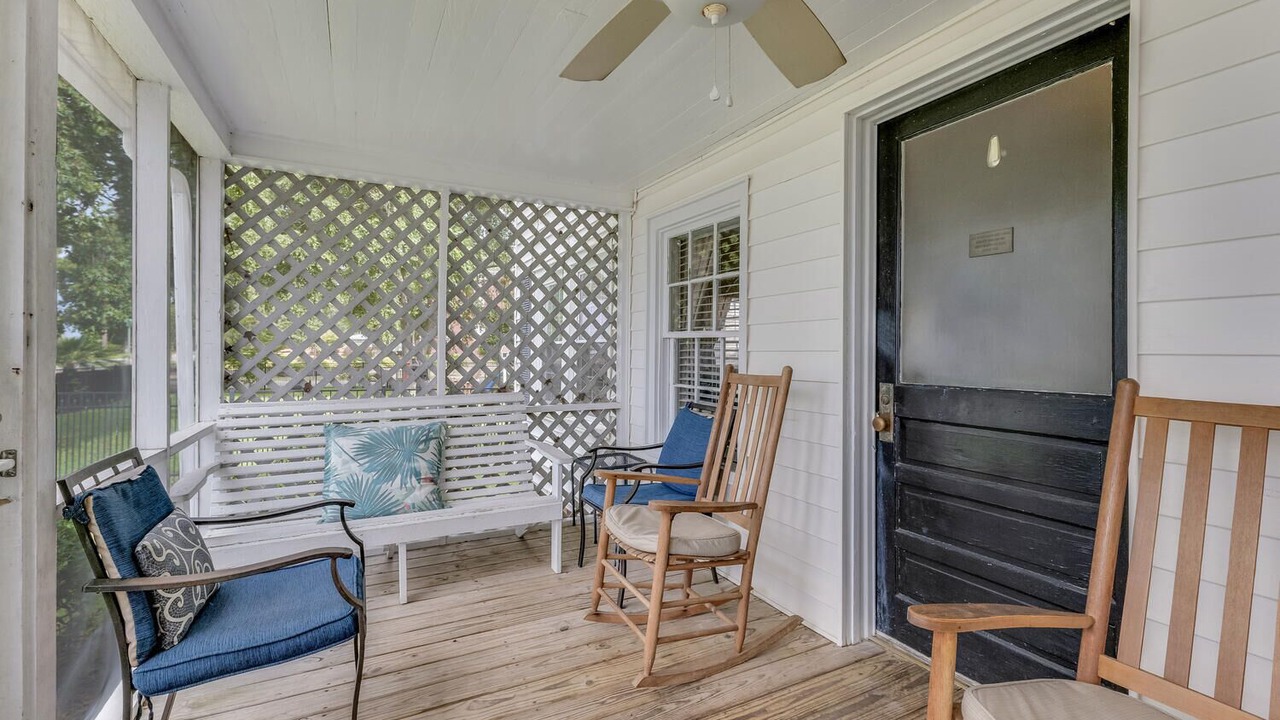 Photo of Patio Balcony in Lake Waccamaw