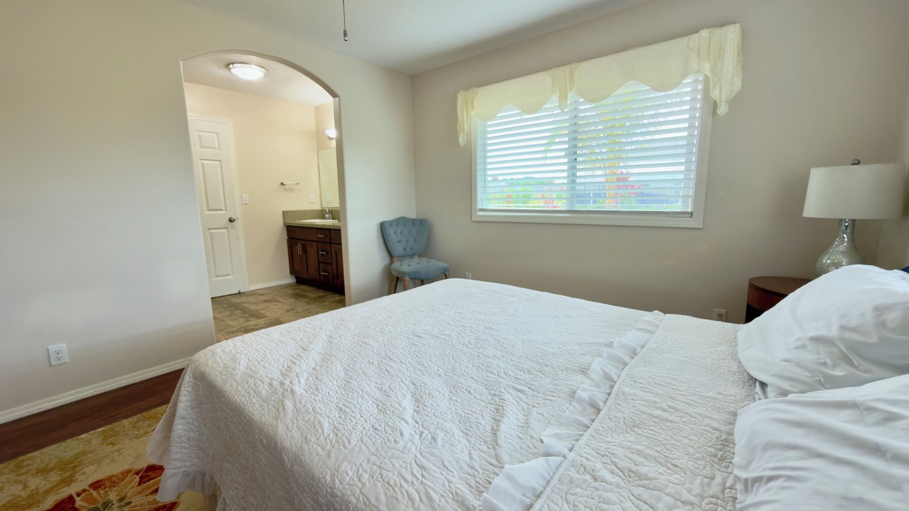 Photo of Bedroom in Keaau