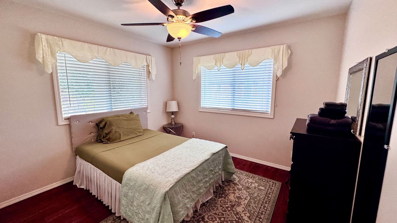 Photo of Bedroom in Keaau