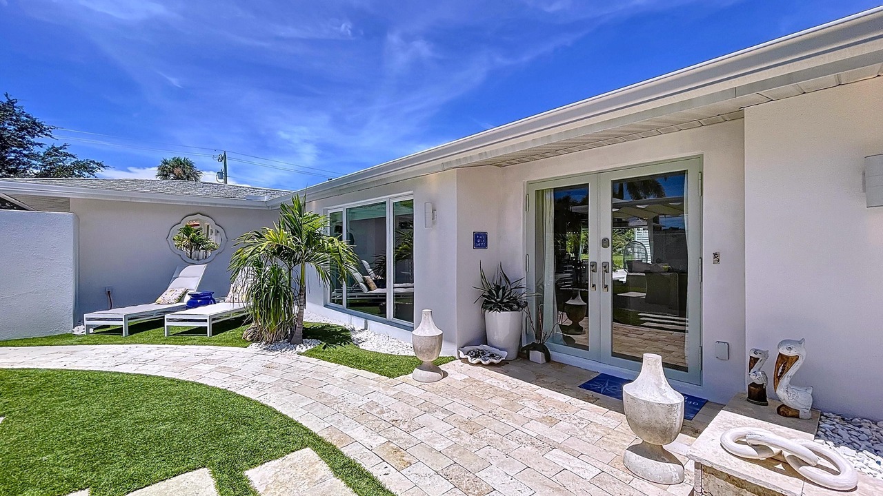 Photo of Patio Balcony in Siesta Key Village