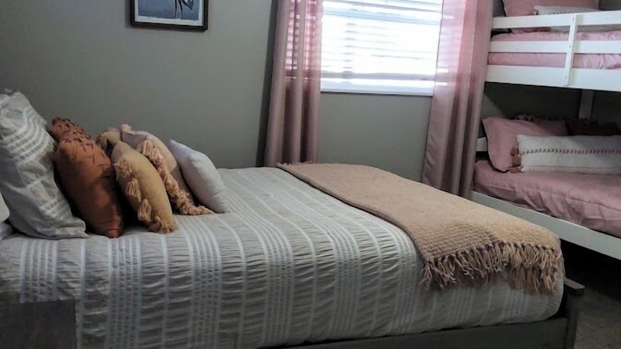 Photo of Bedroom in Crooked Creek