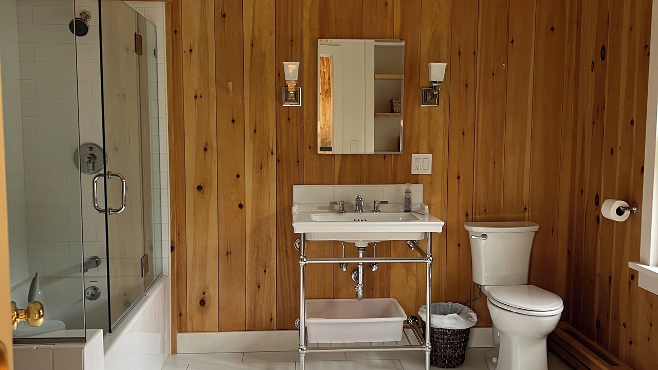 Photo of Bathroom in Watch Hill