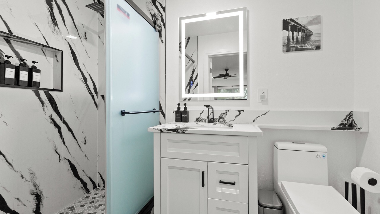 Photo of Bathroom in Anona