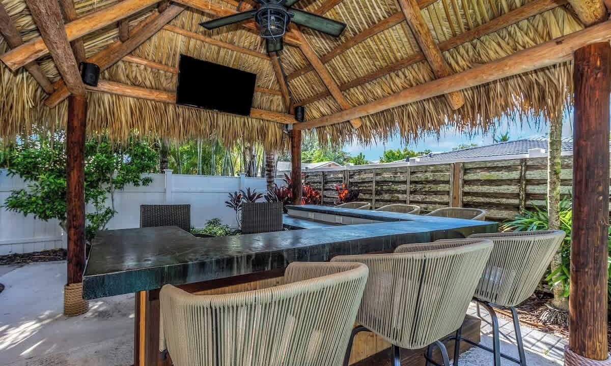 Photo of Patio Balcony in Harbor Hills
