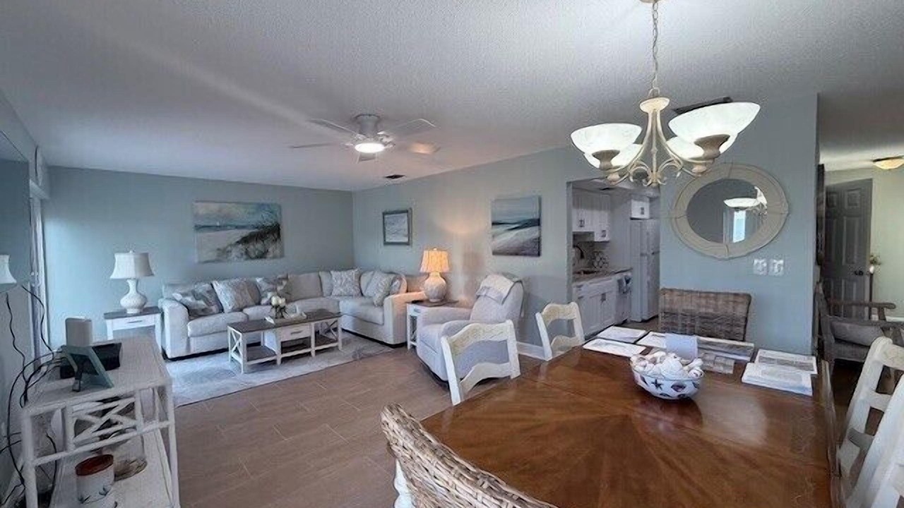 Photo of Livingroom in Siesta Key Village