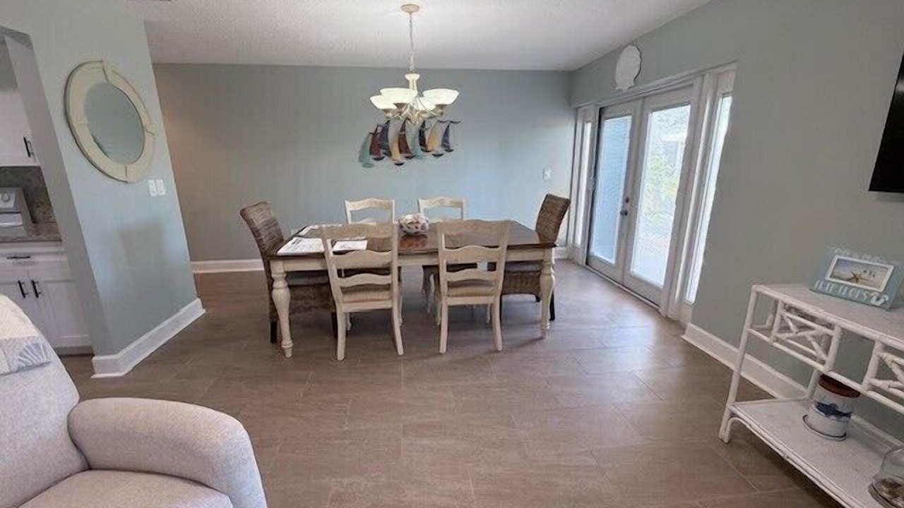 Photo of Livingroom in Siesta Key Village