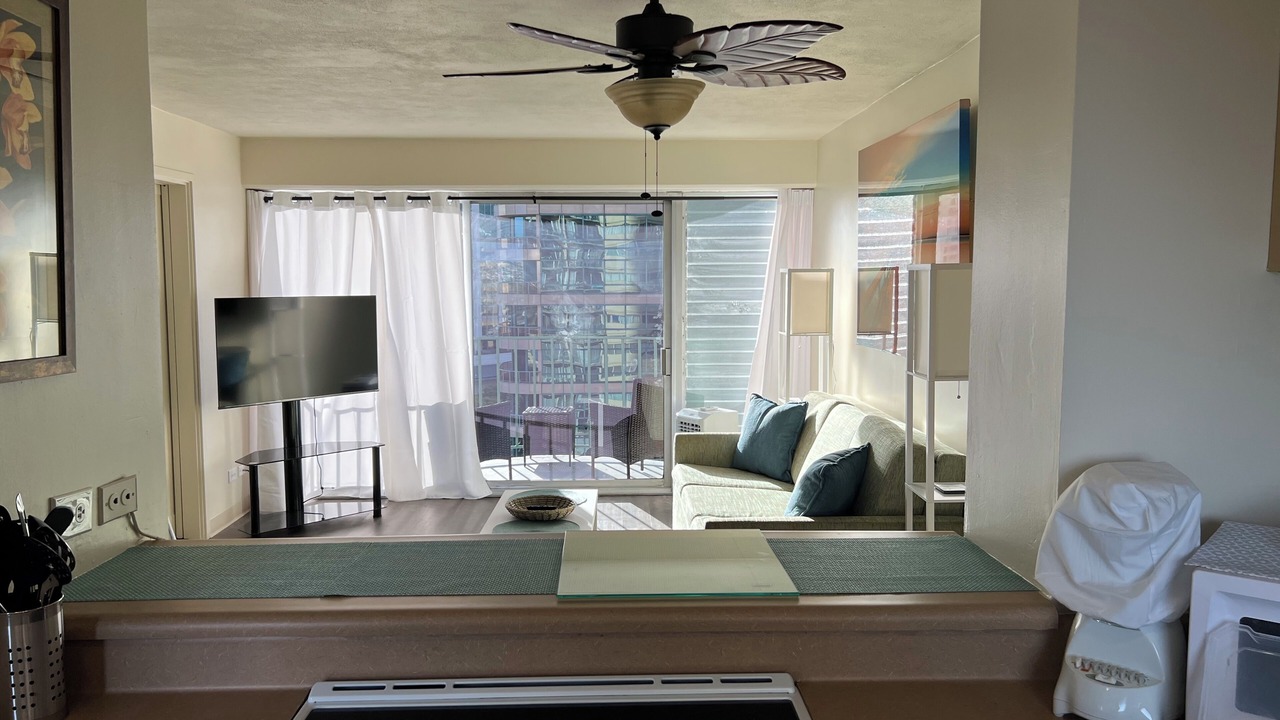 Photo of Livingroom in McCully - Moiliili