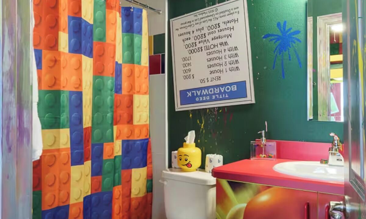 Photo of Bathroom in Groveland