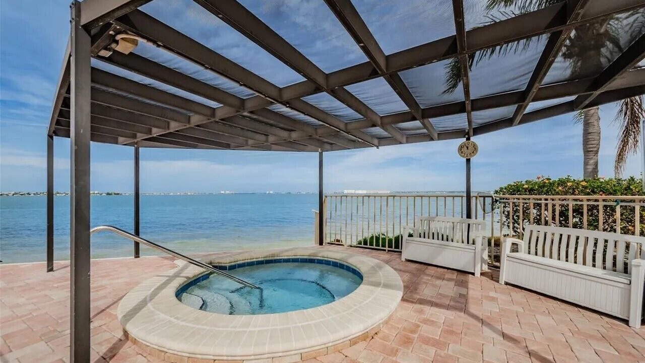 Photo of Patio Balcony in Casa del Mar