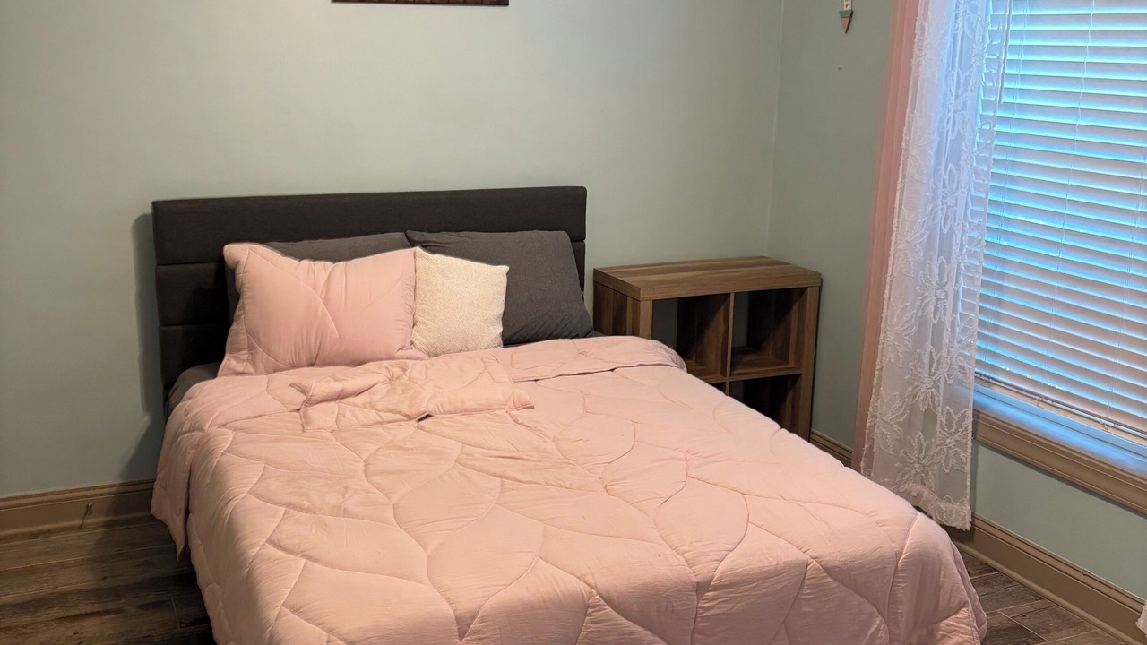 Photo of Bedroom in Longs