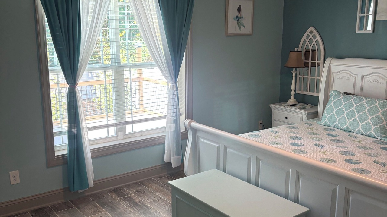 Photo of Bedroom in Longs