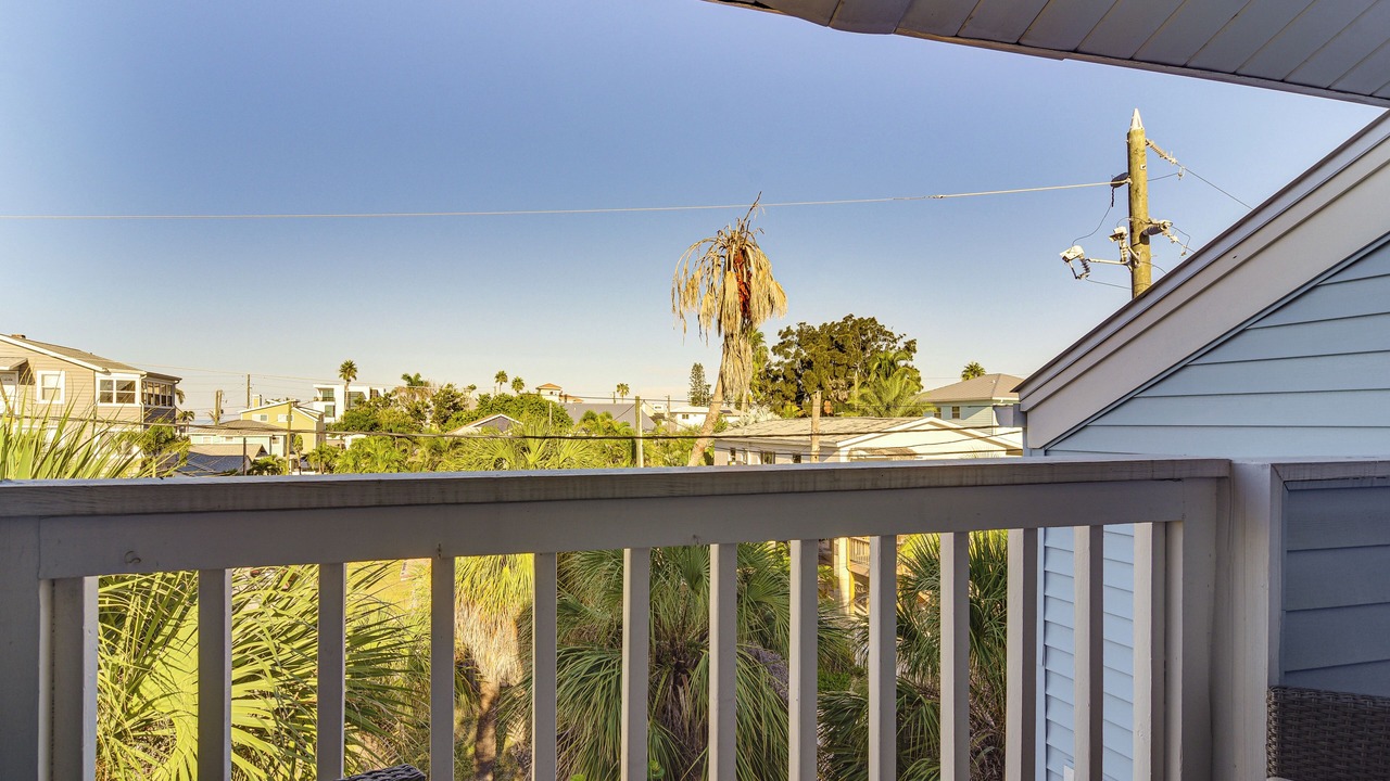 Photo of Patio Balcony in Sunset Beach