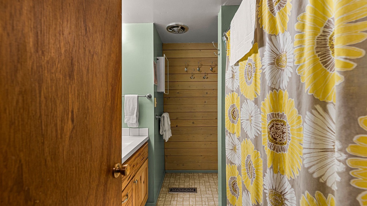 Photo of Bathroom in Leavenworth