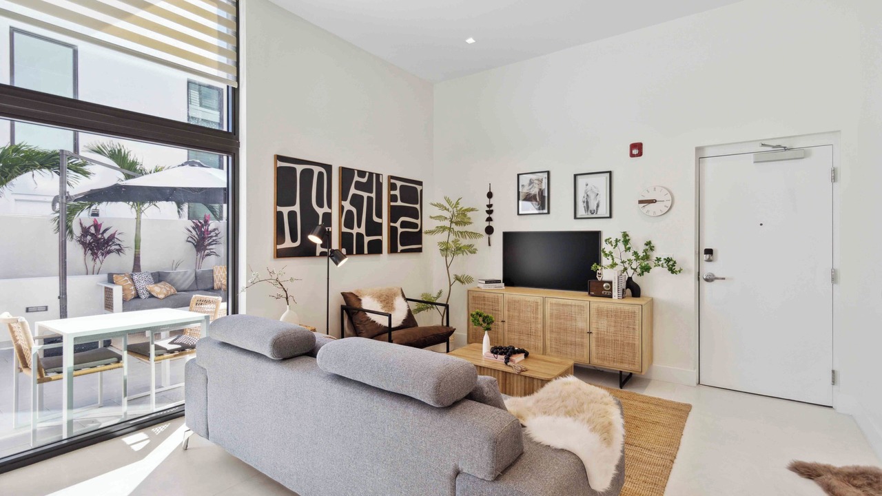 Photo of Livingroom in Gillespie Park