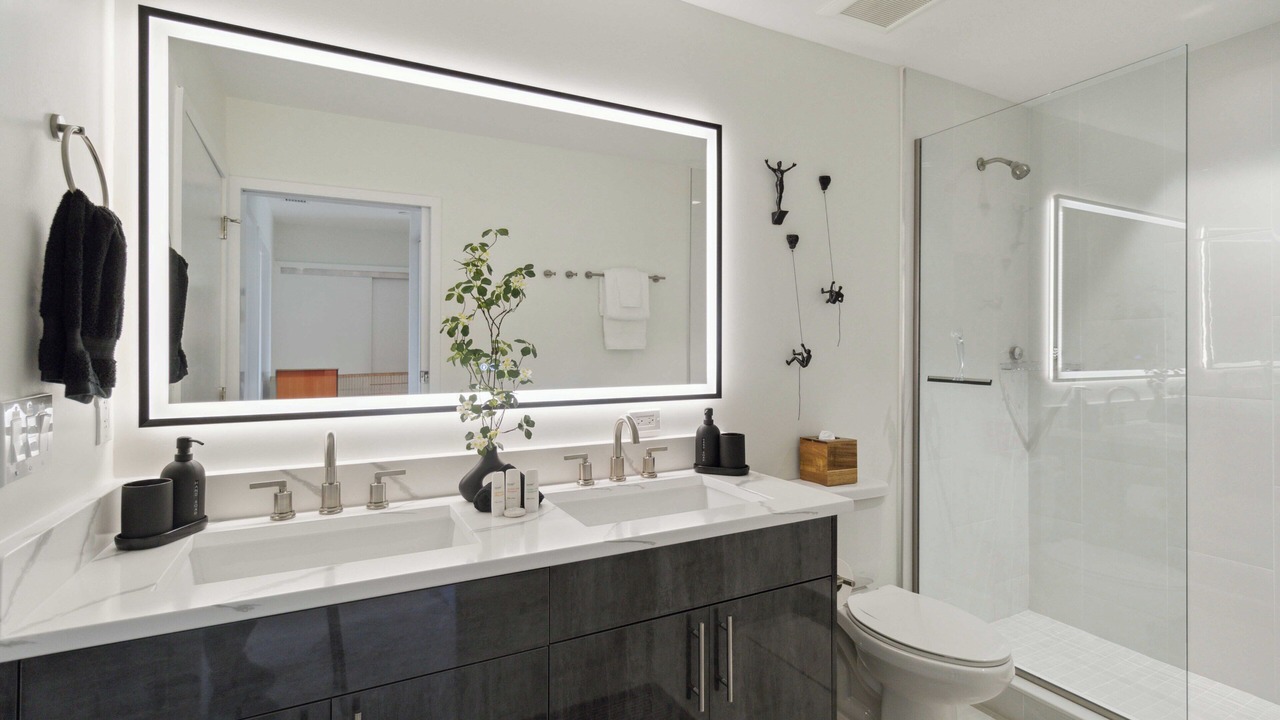 Photo of Bathroom in Gillespie Park