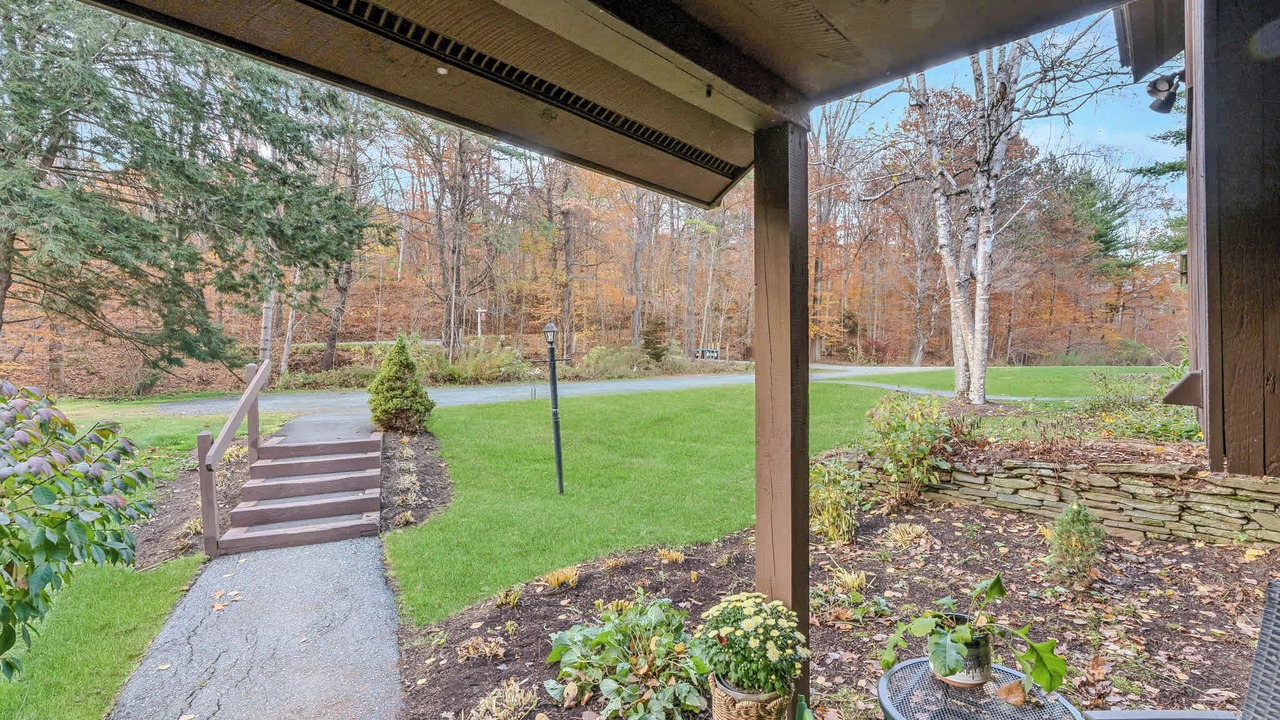 Photo of Patio Balcony in West Hartford