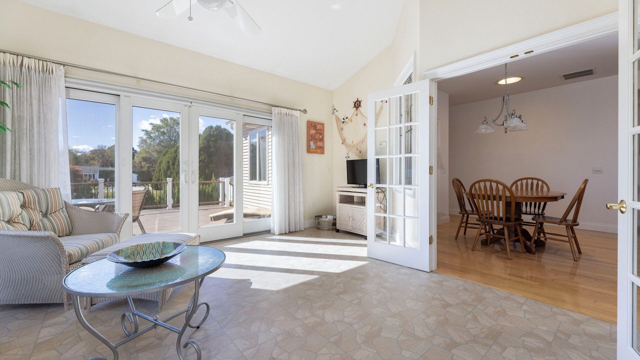 Photo of Livingroom in Watch Hill