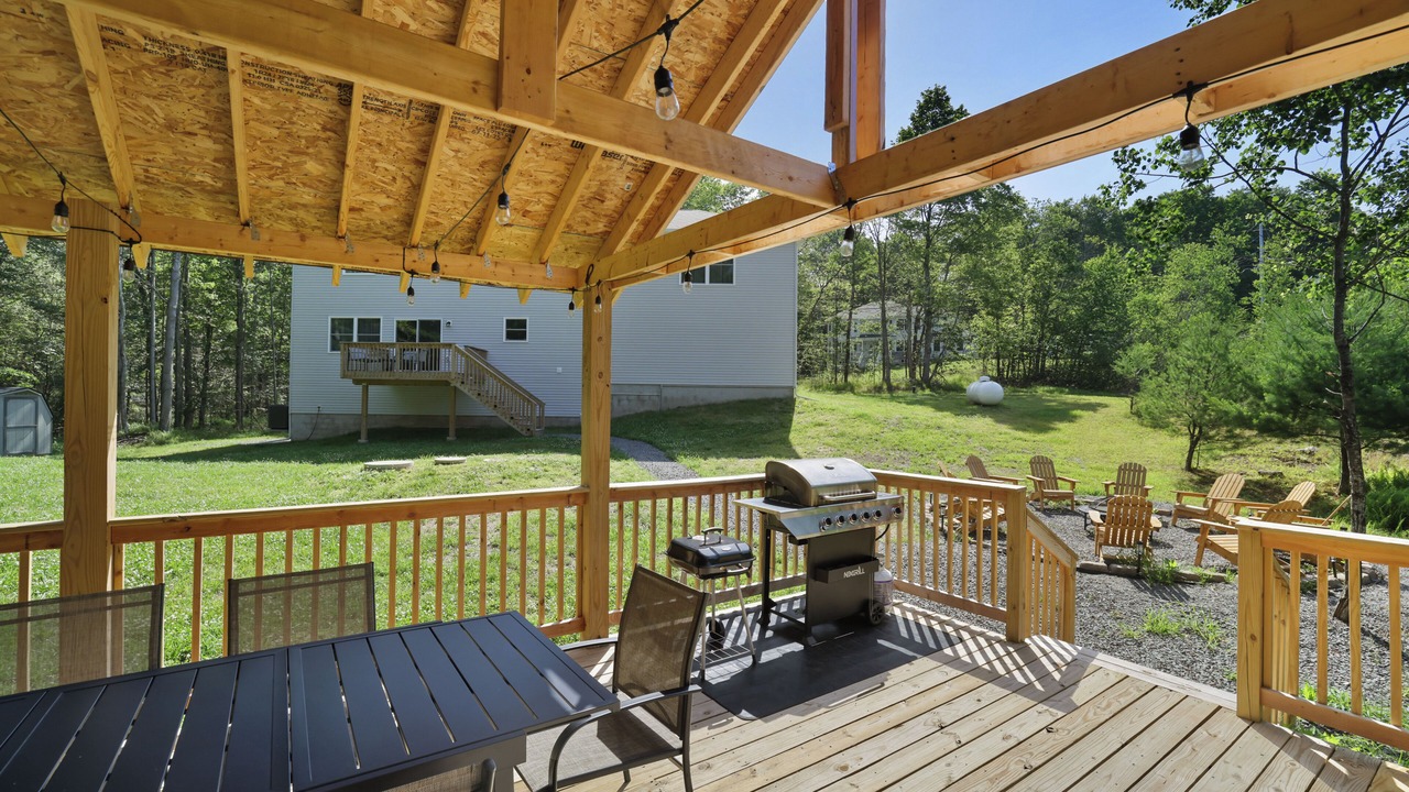 Photo of Outdoor in Riverside Estates