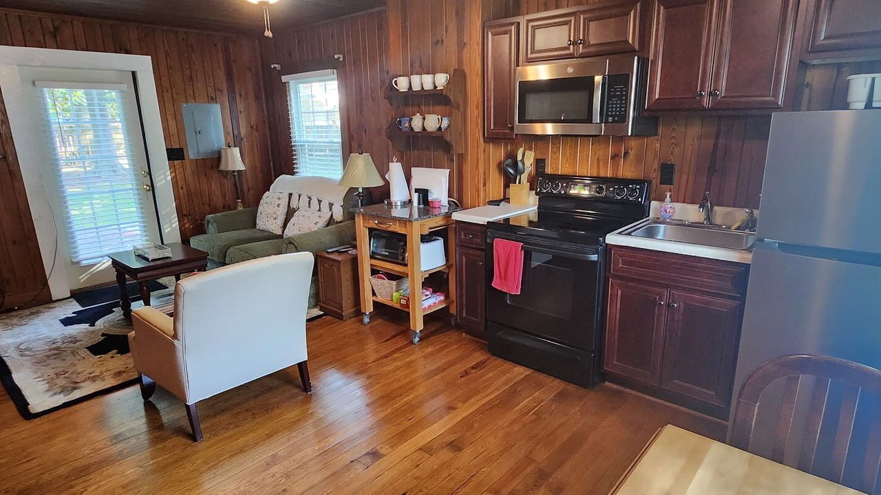Photo of Livingroom in Clinton