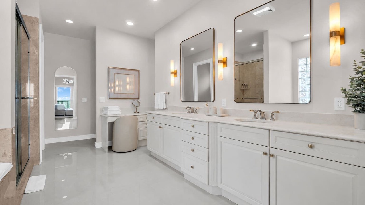 Photo of Bathroom in Sunset Beach