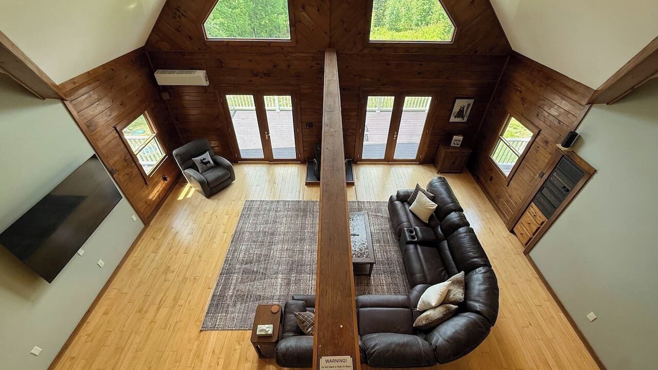 Photo of Livingroom in Center Lovell