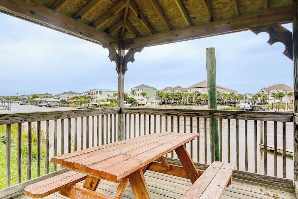 Photo of Outdoor in Carolina Yacht Landing