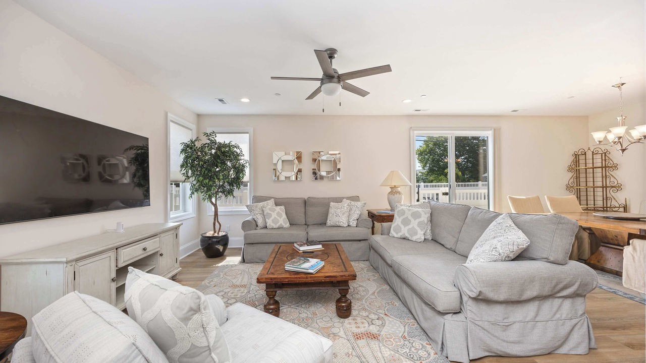 Photo of Livingroom in West Ocean City