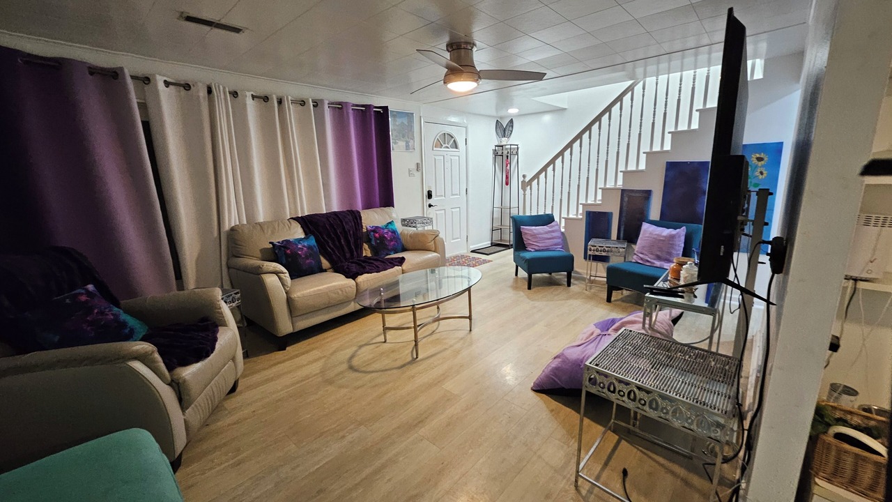 Photo of Livingroom in Plymouth Meeting