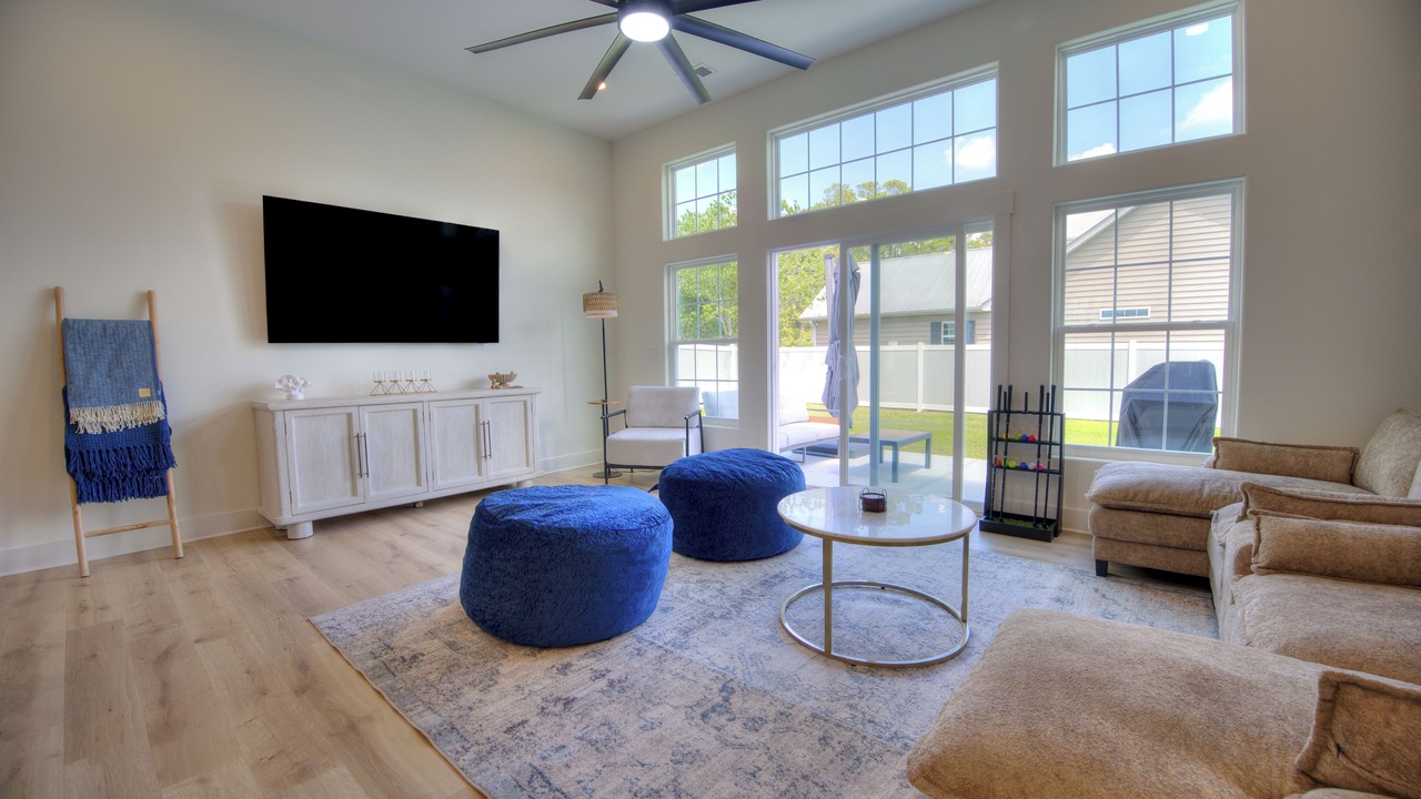 Photo of Livingroom in Little River