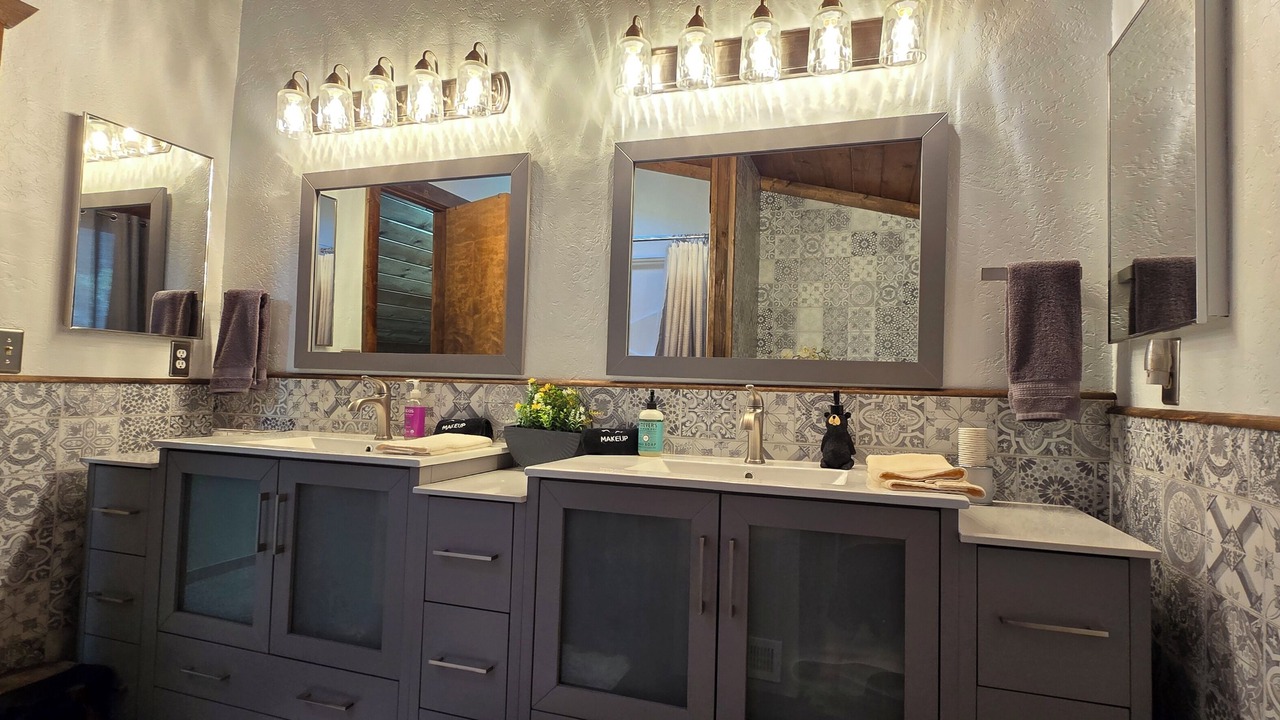 Photo of Bathroom in Crestline