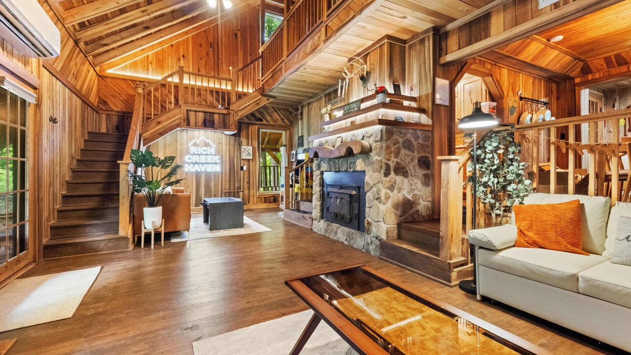 Photo of Livingroom in Ansted