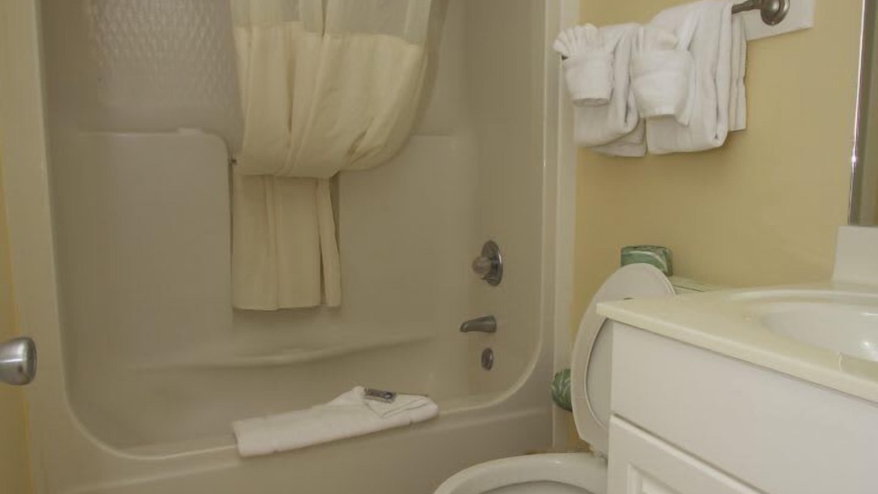 Photo of Bathroom in Ocean Drive