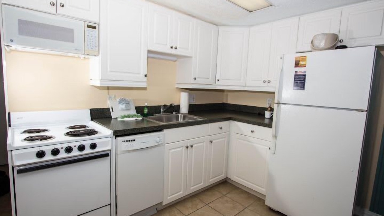 Photo of Kitchen in Ocean Drive