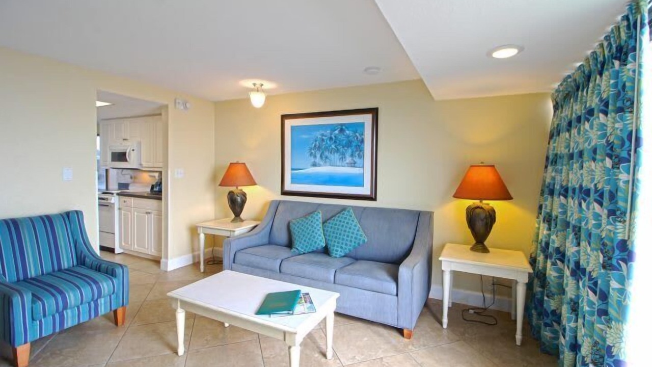 Photo of Livingroom in Ocean Drive