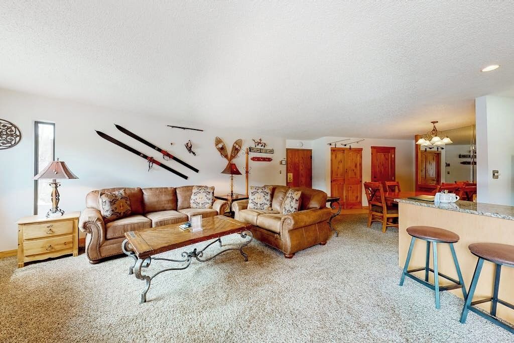 Photo of Livingroom in Four O'Clock