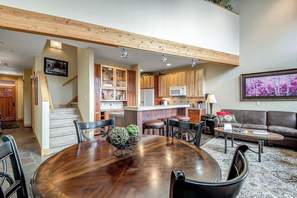 Photo of Livingroom in Dillon