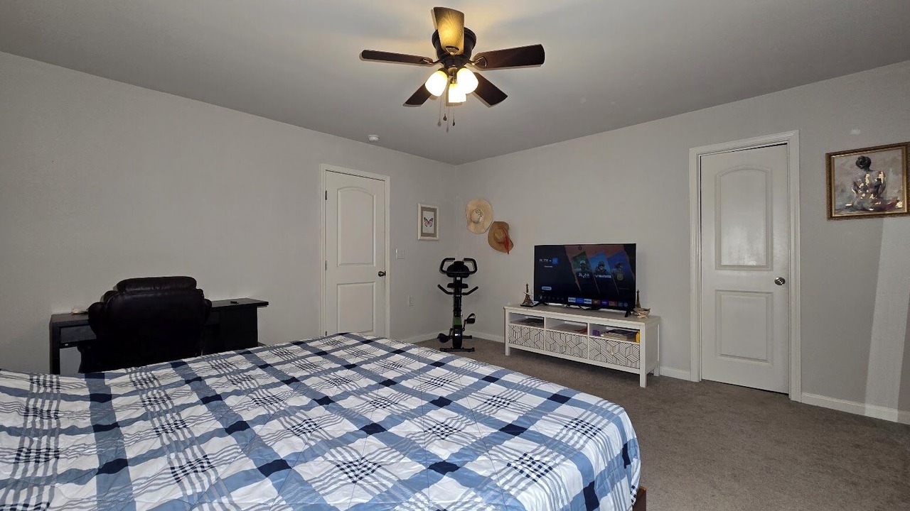 Photo of Bedroom in Sunset Beach