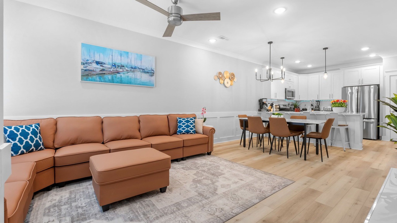 Photo of Livingroom in Longs