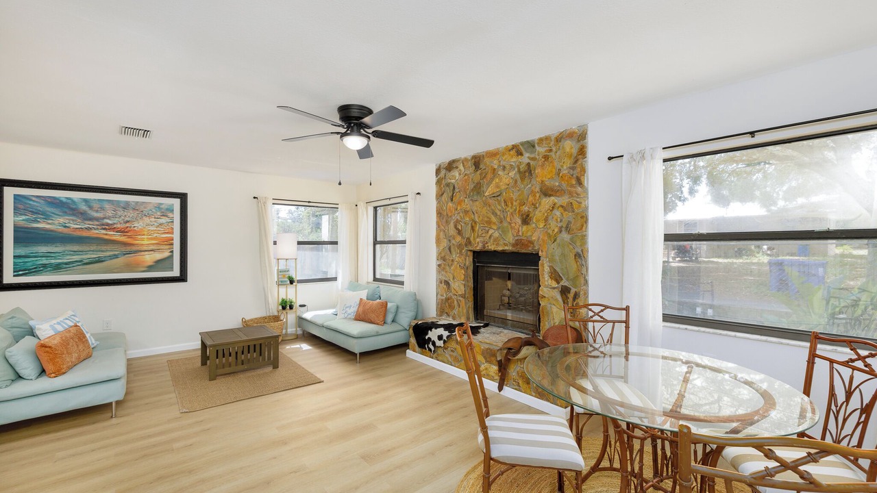 Photo of Livingroom in Disston Heights