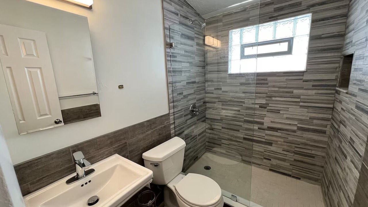 Photo of Bathroom in Gillespie Park