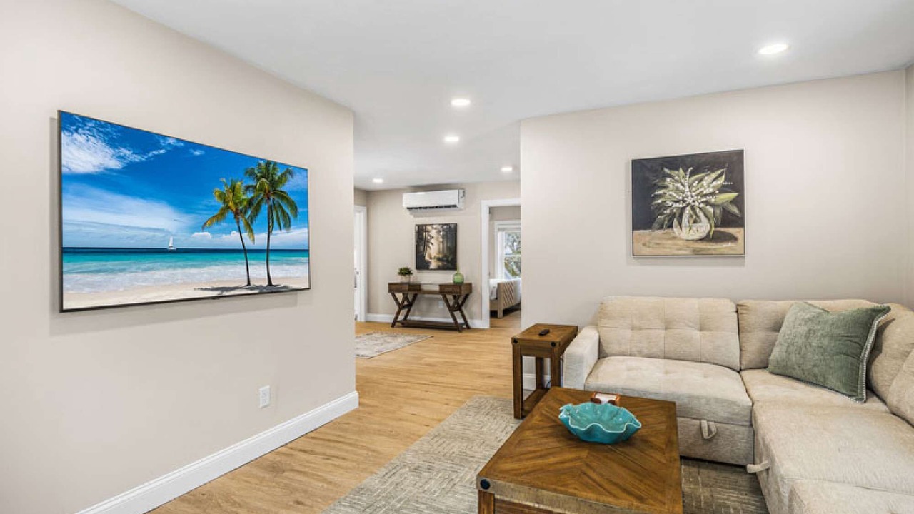 Photo of Livingroom in Kingston