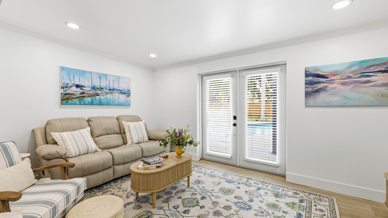 Photo of Livingroom in South Gate Ridge