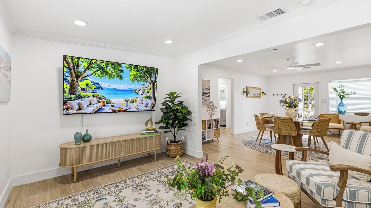 Photo of Livingroom in South Gate Ridge