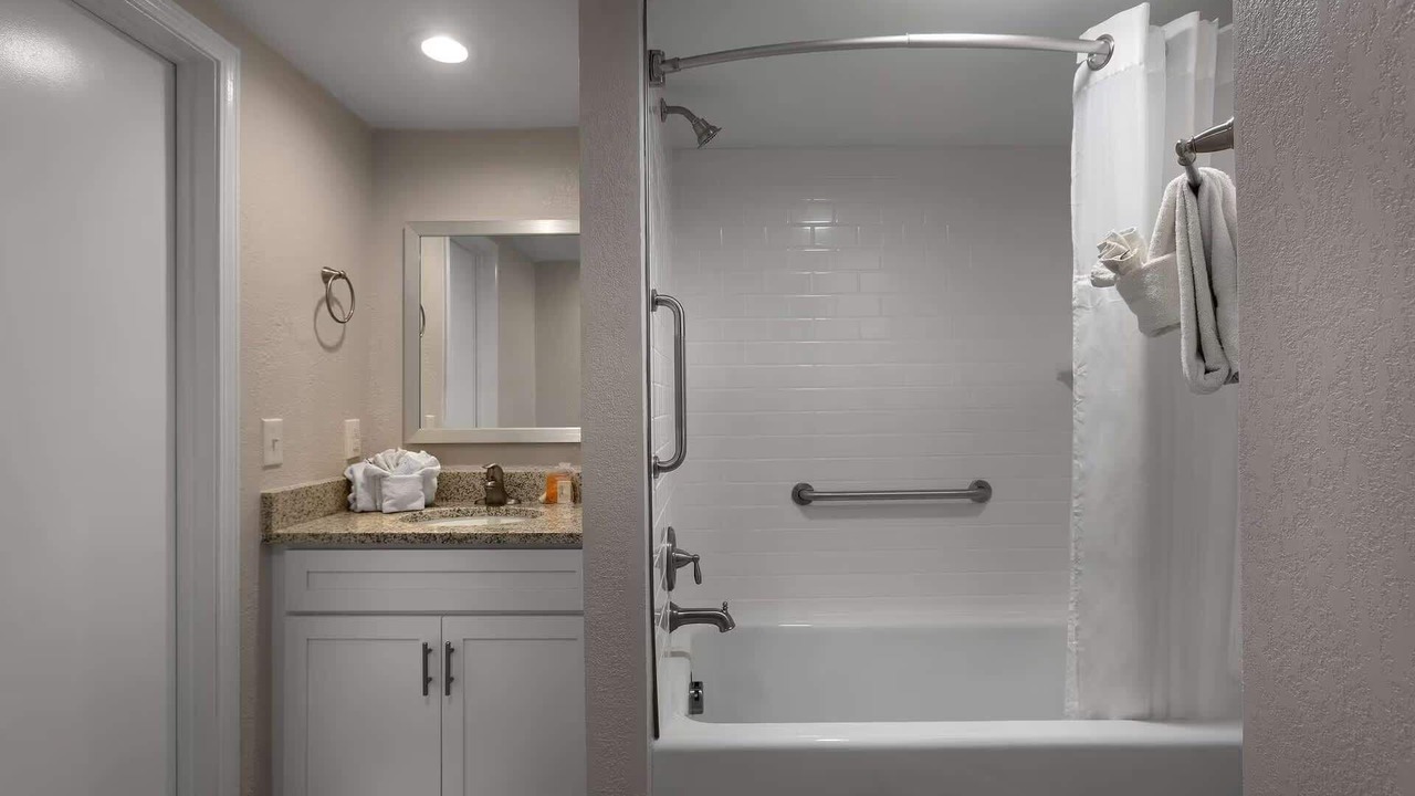 Photo of Bathroom in Ocean Drive