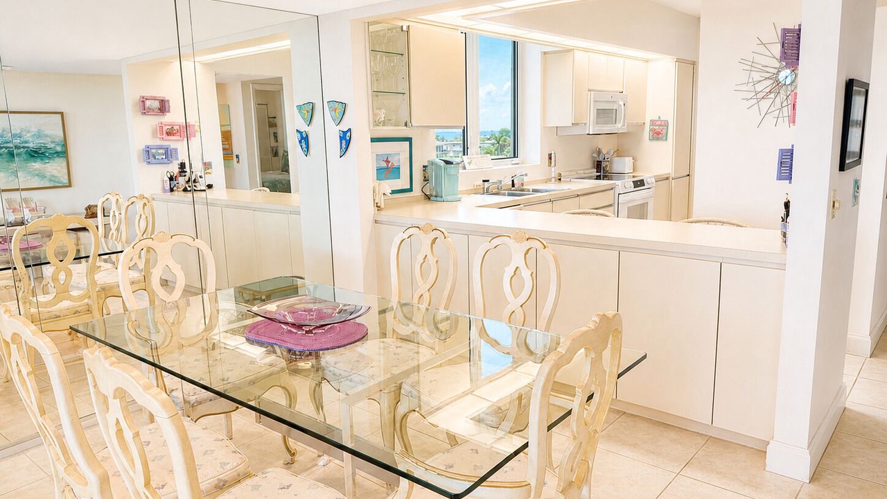 Photo of Bedroom in Longboat Key