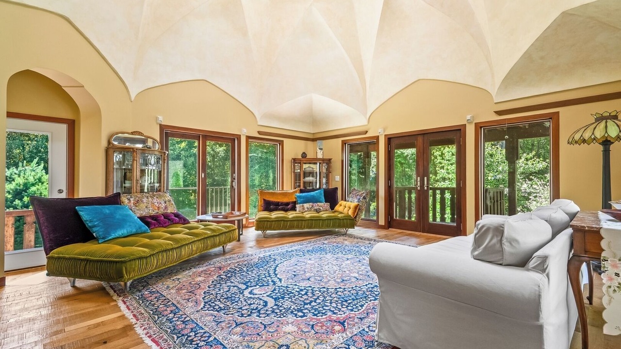 Photo of Livingroom in Westerly