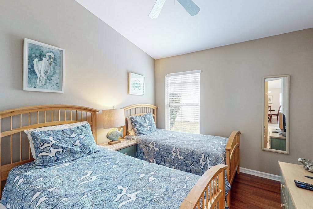 Photo of Bedroom in Beachwalk Isles