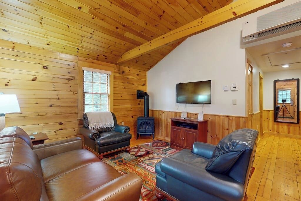 Photo of Livingroom in Northport
