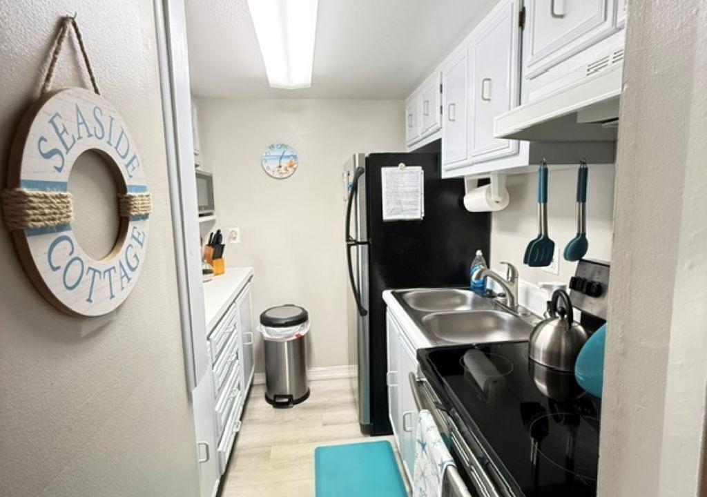 Photo of Kitchen in Sunset Beach