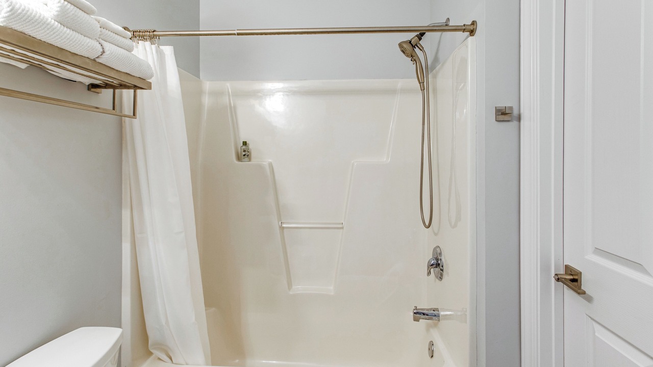 Photo of Bathroom in Carolina Yacht Landing